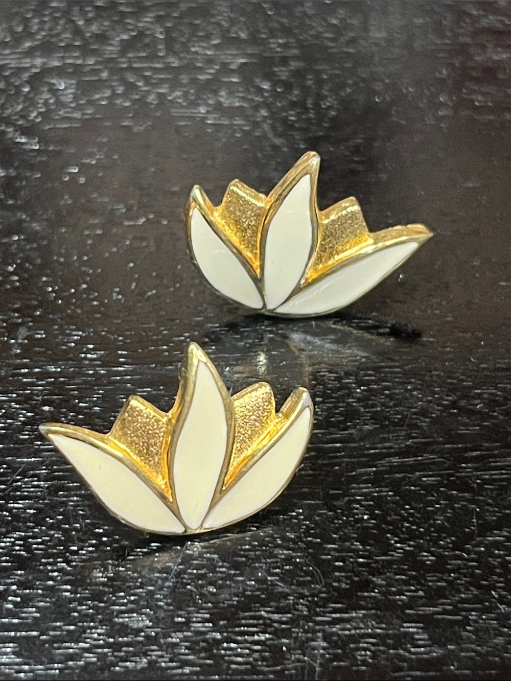 Monet White and Gold Floral Petal Earrings